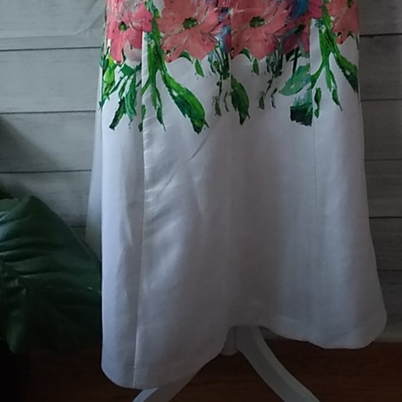 Dress multicolor floral printed dress size 20 Host pick October. - Picture 6 of 10
